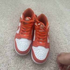 Syracuse dunks
